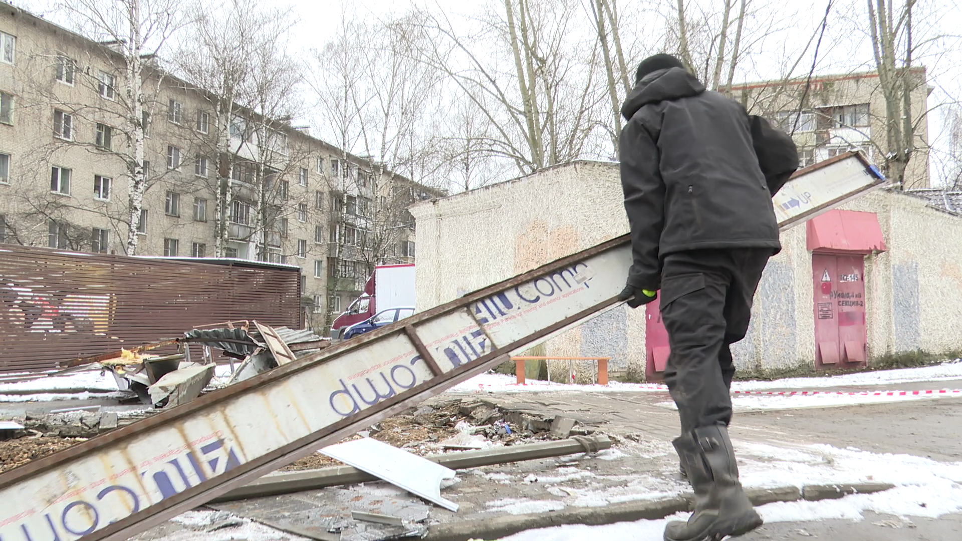 реутов, снос незаконный строений, торговые объекты, снос киоска,