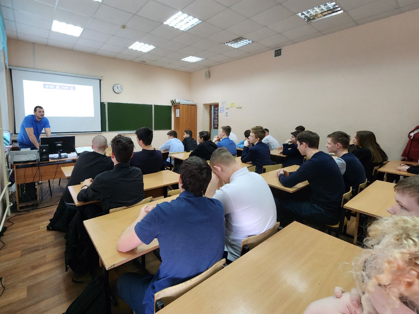 фрязино, крымская весна, школа, старшеклассники, викторина,