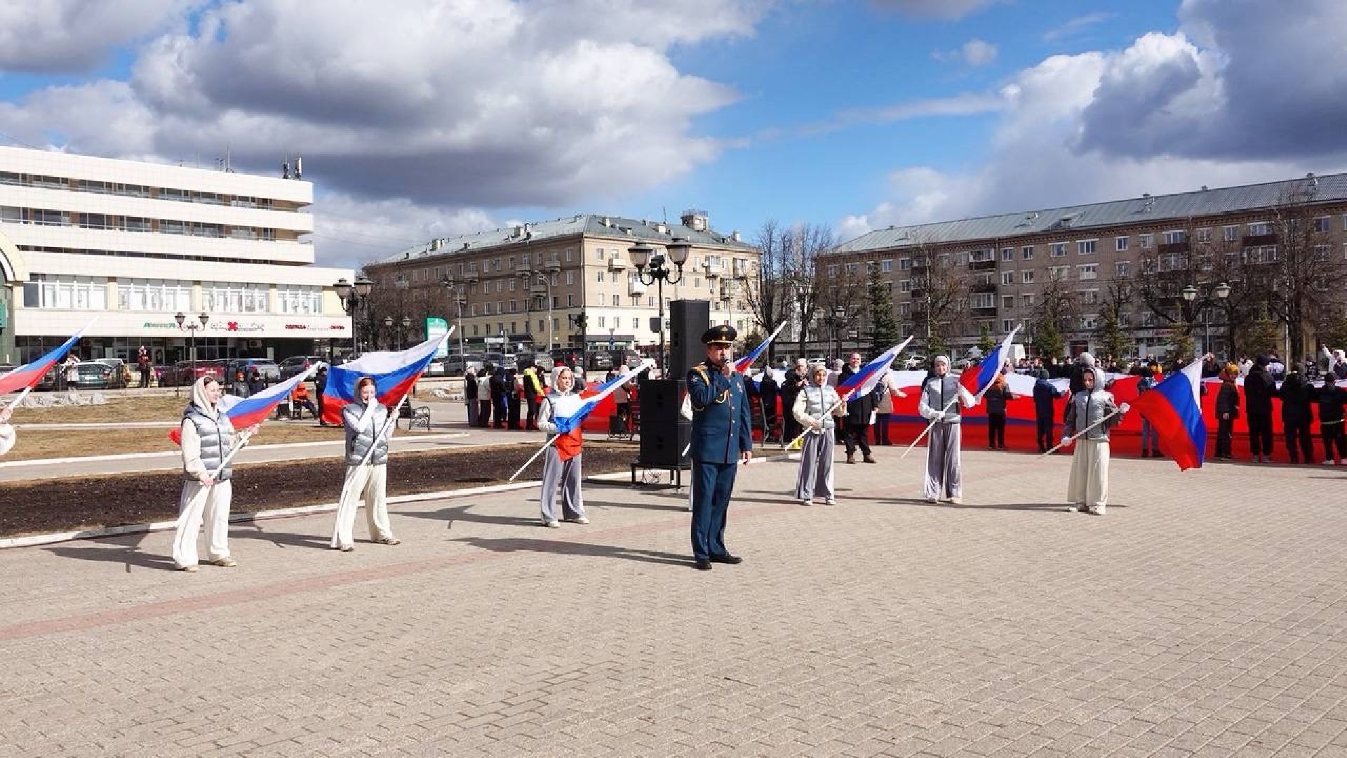 крымская весна, сергиев посад, флешмоб, патриотизм, сергиево-посадский городской округ, триколор,