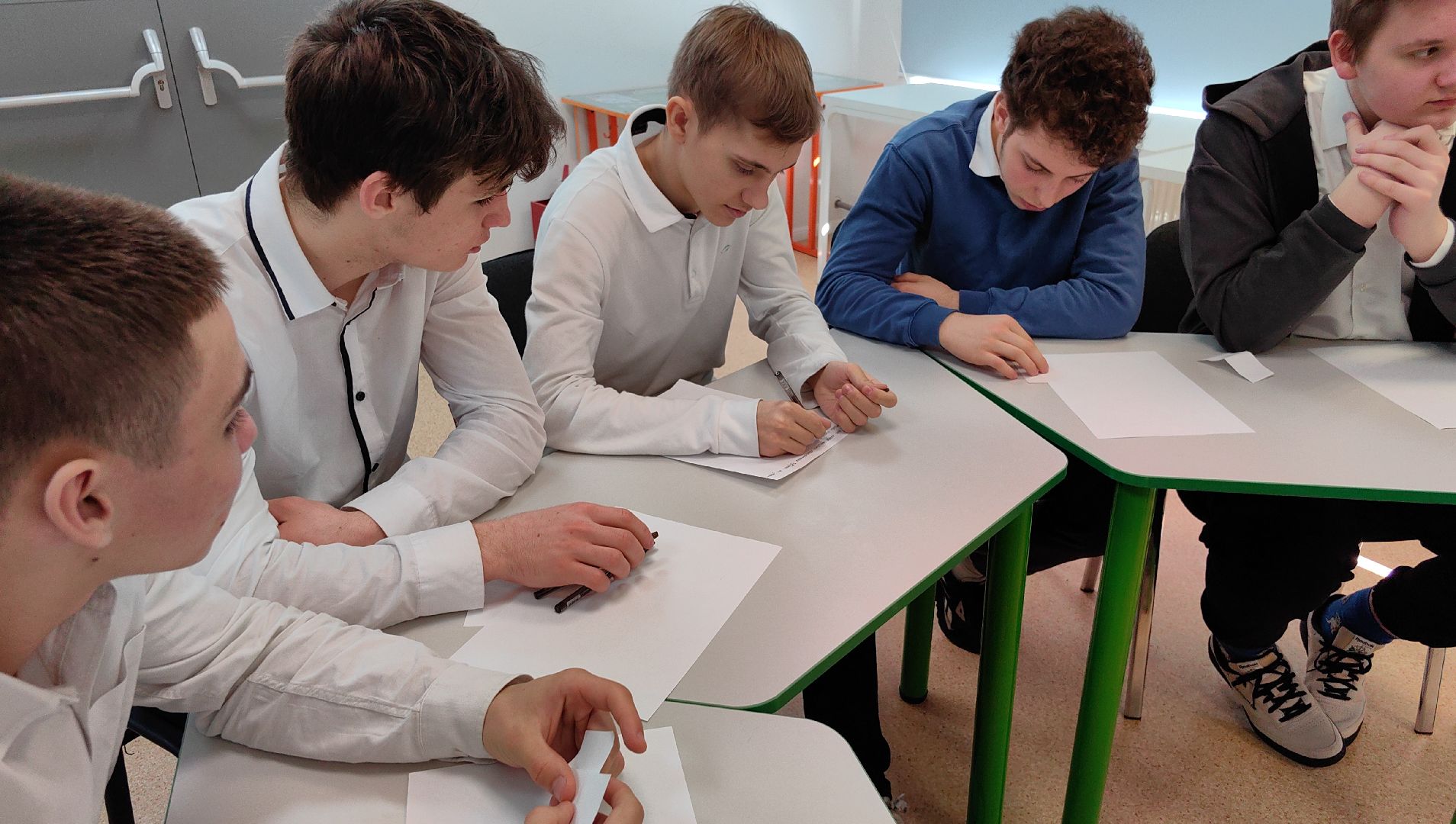 круглый стол, крым и россия, воссоединение, школа, учащиеся, история,