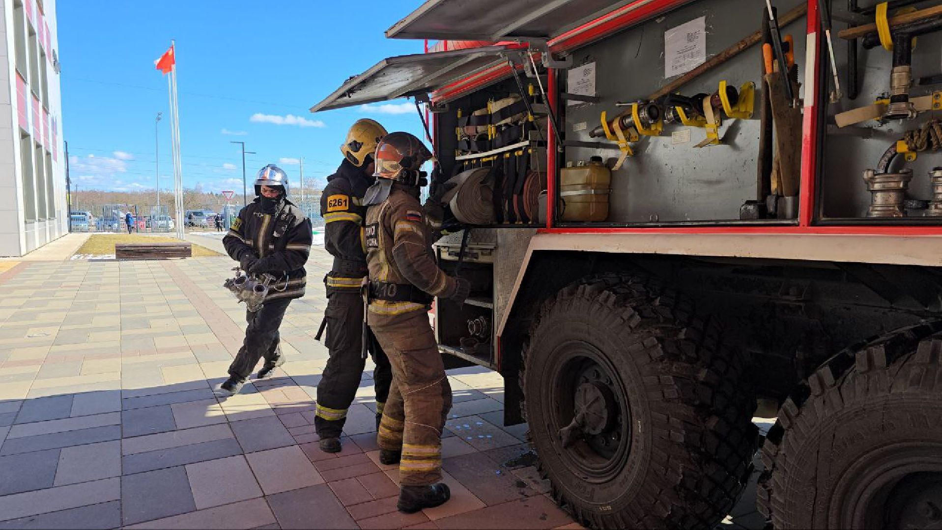 можайск, можайский муниципальный округ, подмосковье, мчс, учения, единый день тренировок, школьники, эвакуация, пожар, спасение ребенка,