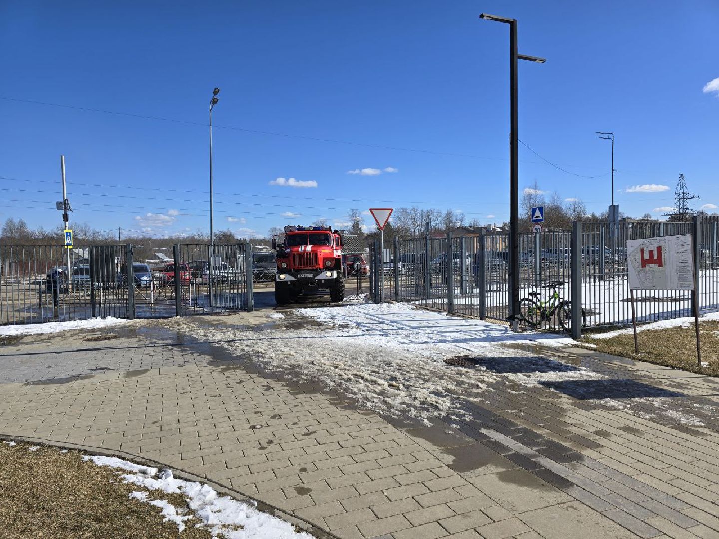 можайск, можайский муниципальный округ, подмосковье, мчс, учения, единый день тренировок, школьники, эвакуация, пожар, спасение ребенка,