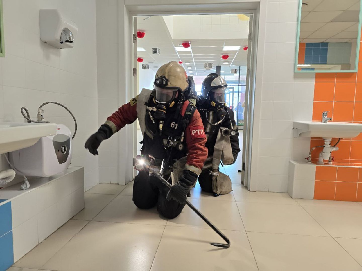 можайск, можайский муниципальный округ, подмосковье, мчс, учения, единый день тренировок, школьники, эвакуация, пожар, спасение ребенка,