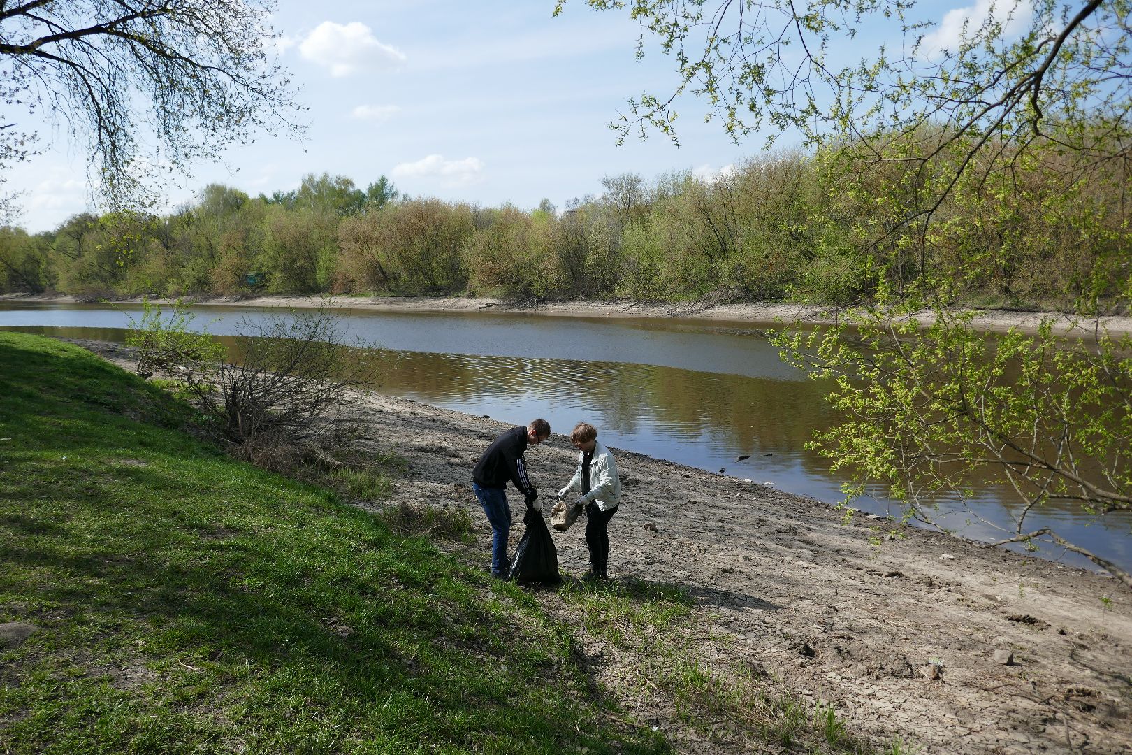 Подольск, Пахра, студенты, уборка, благоустройство, субботник