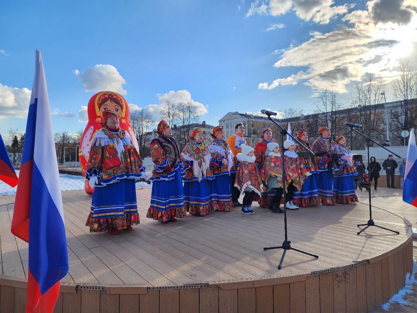 Электросталь, общество, жители, флешмоб, крым,