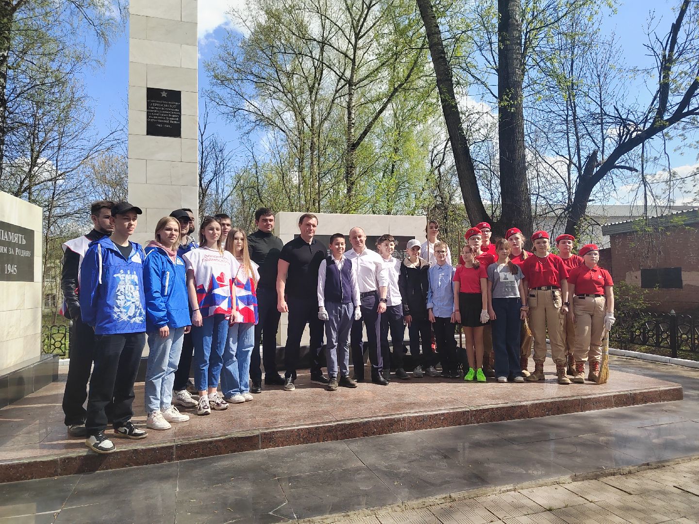 Пушкино, Мемориалы, юнармейцы, волонтеры, 9 мая, День Победы