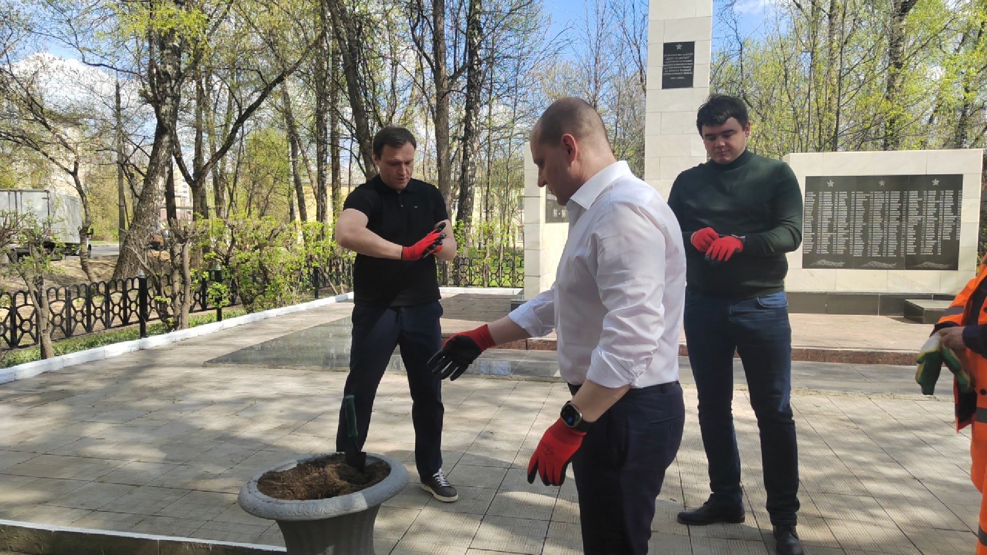 Пушкино, Мемориалы, юнармейцы, волонтеры, 9 мая, День Победы