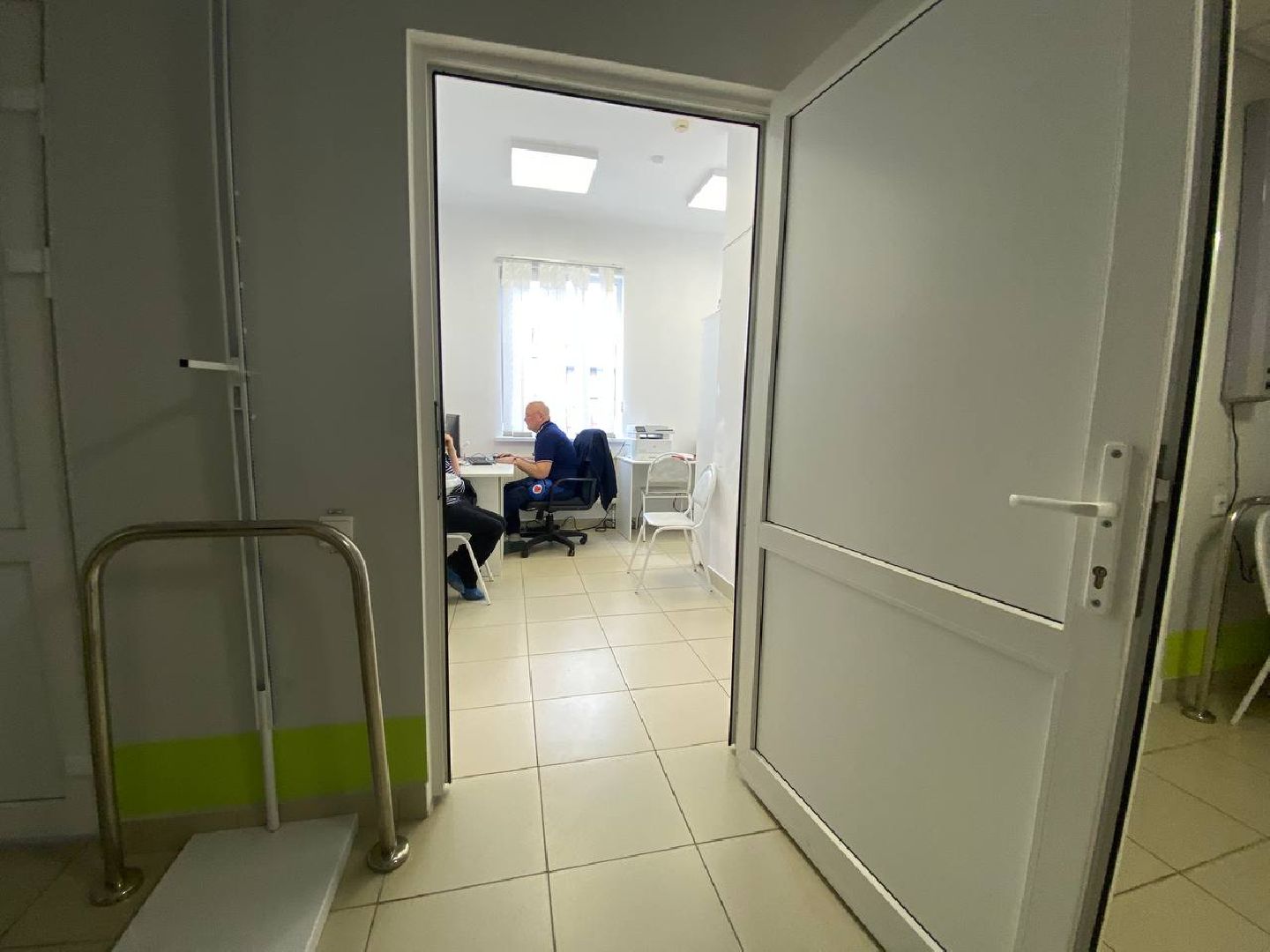 доктор, тактическая медицина, занятия по первой медицинской помощи,