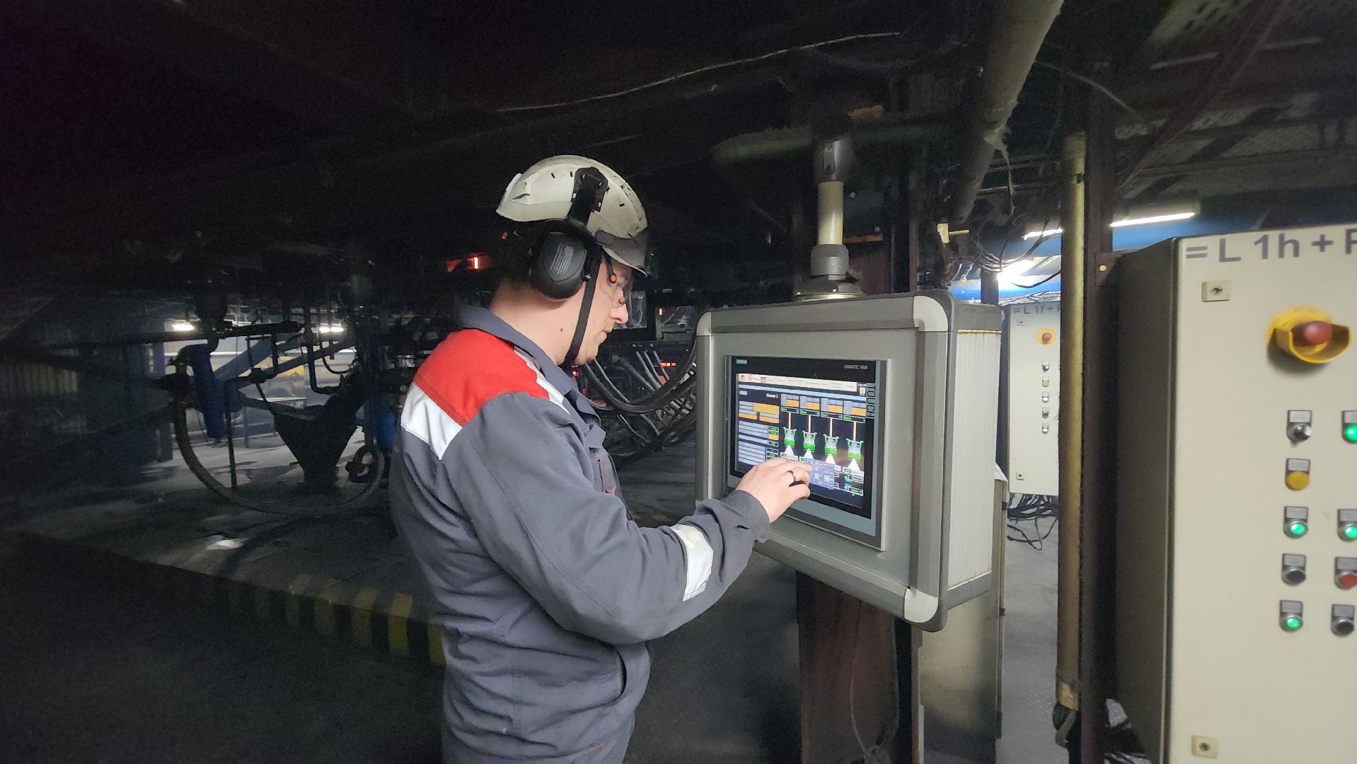 серпухов, северное шоссе, экономика, производство стекловолокна, Завод ТЕХНО,