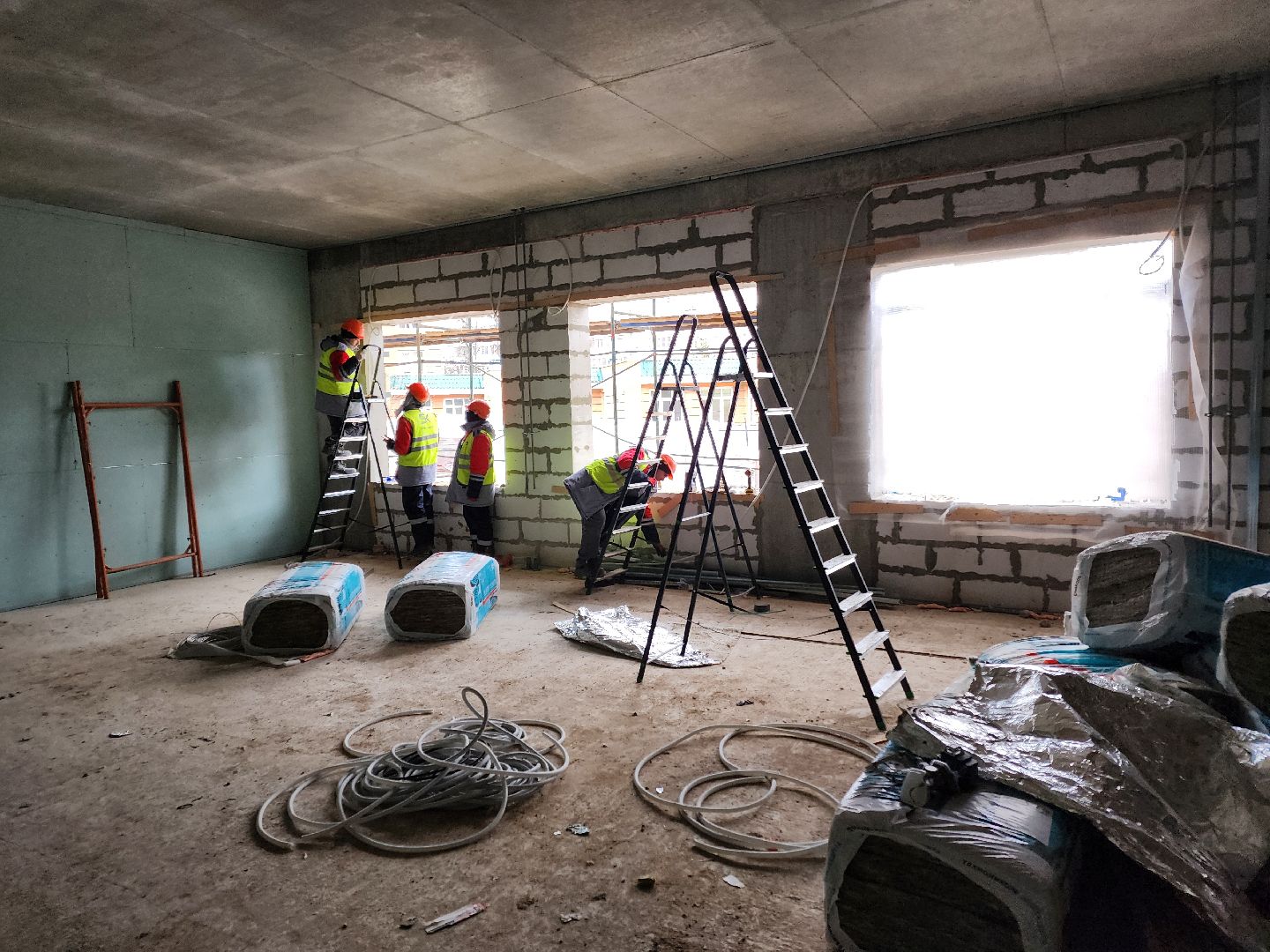 Чехов, улица Лопасненская, школа 3, пристройка на 200 мест, строительство,монтаж инженерных сетей, слаботочные системы, связь, безопасность, мультимедиа, лотки под кабель, слаботочные сети,