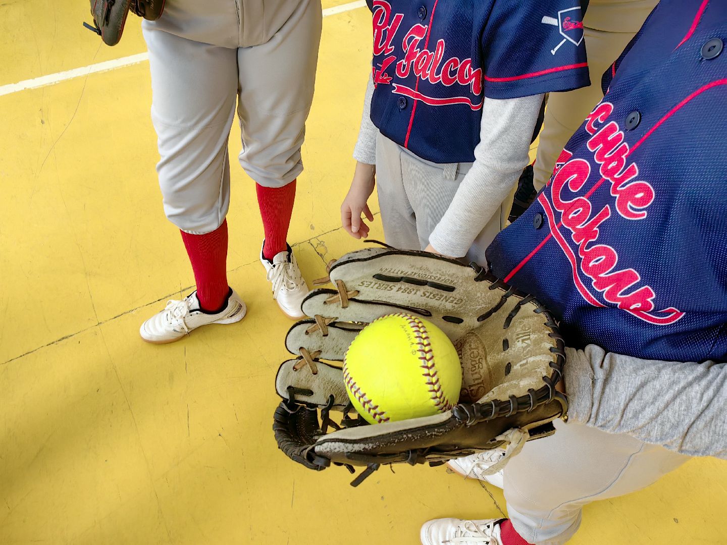 софтбол, бейсбол, мяч, победа, спортшкола,