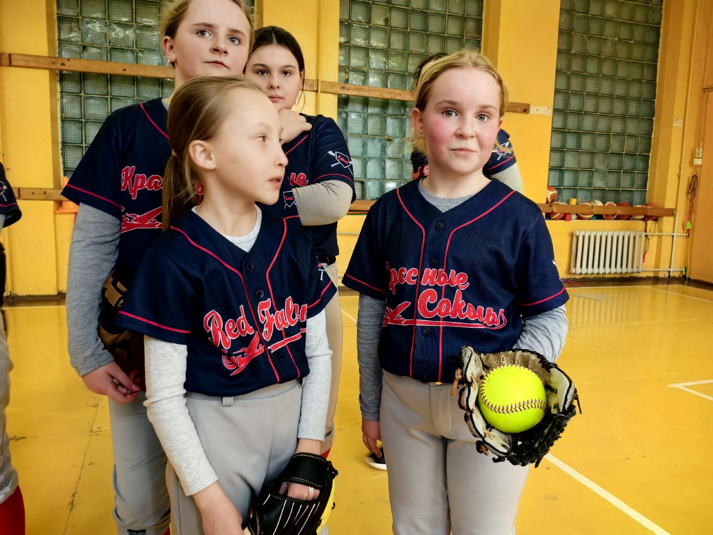 софтбол, бейсбол, мяч, победа, спортшкола,