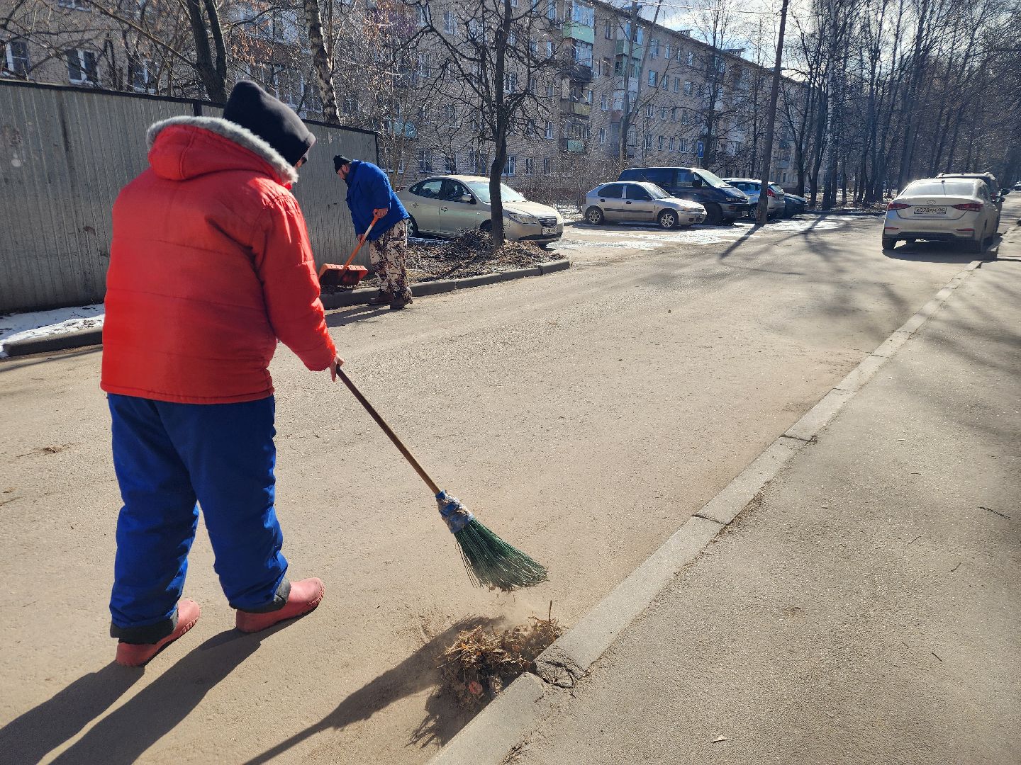 фрязино, уборка улиц, городское хозяйство, уборка дворов,