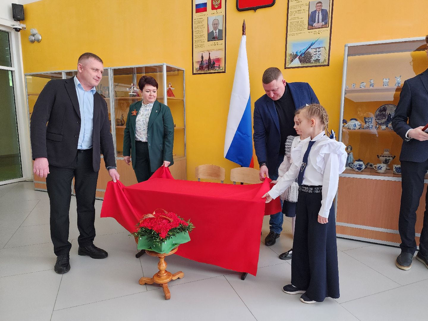 луховицы, образование, парта героя,