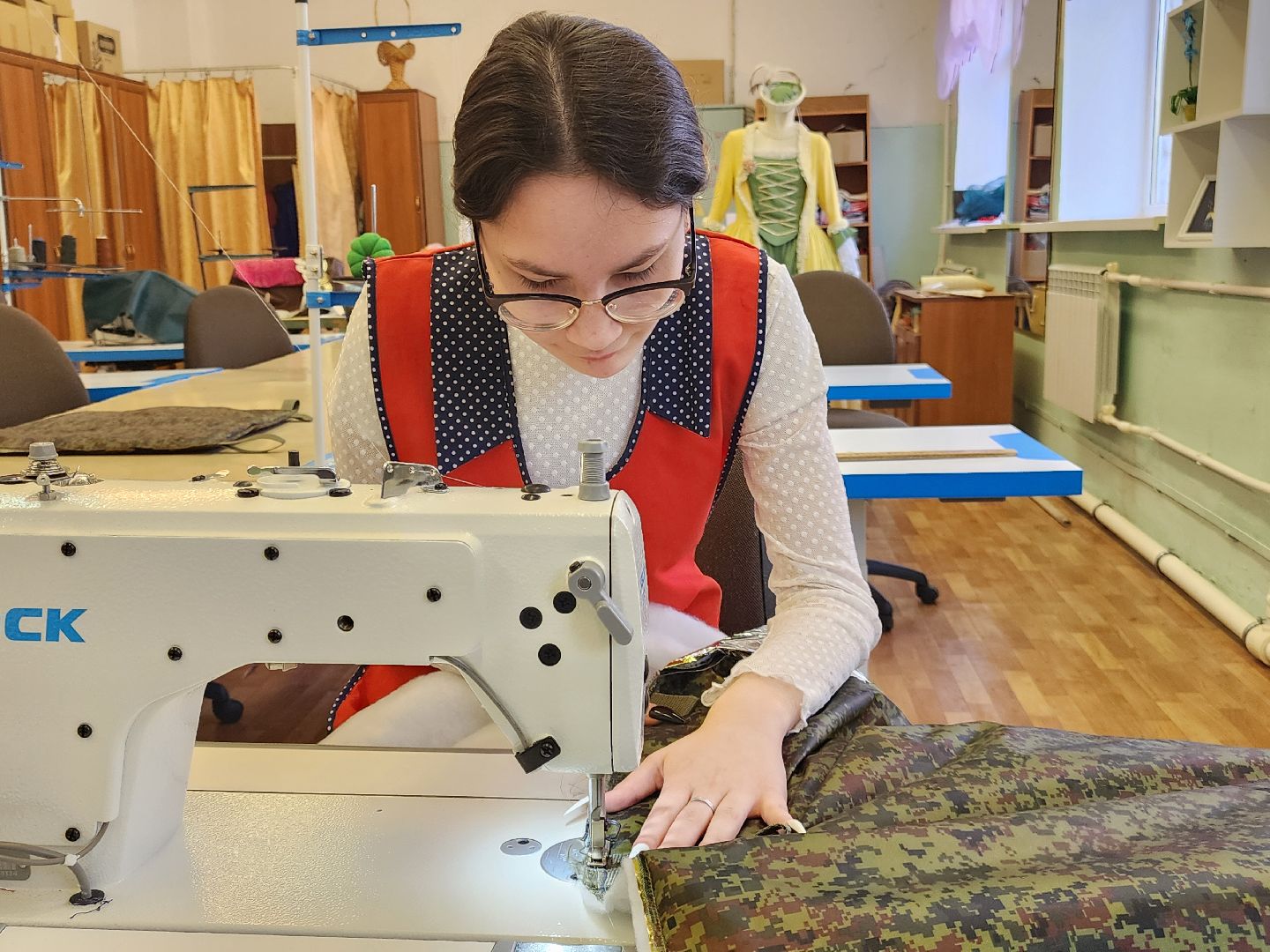 шитьё, сво, помощь фронту,