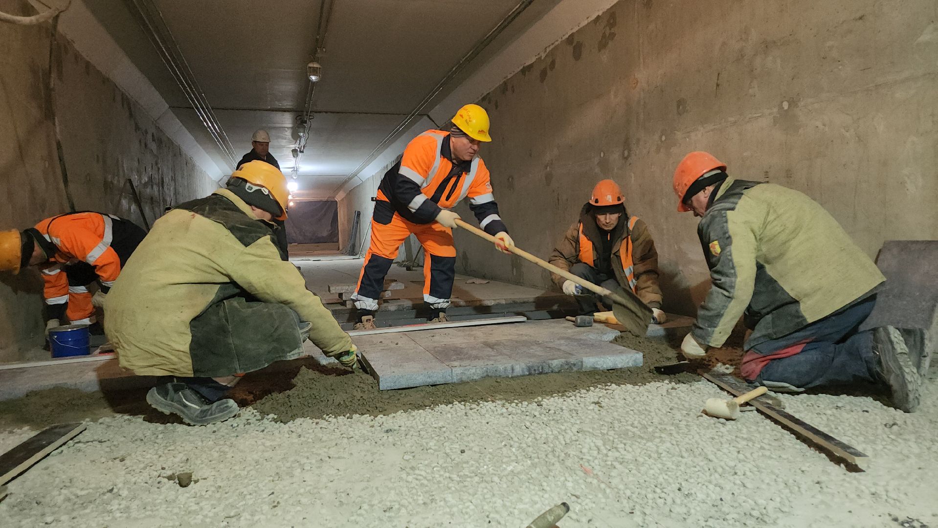 люберцы, подземный пешеходный переход, строительство, строители,