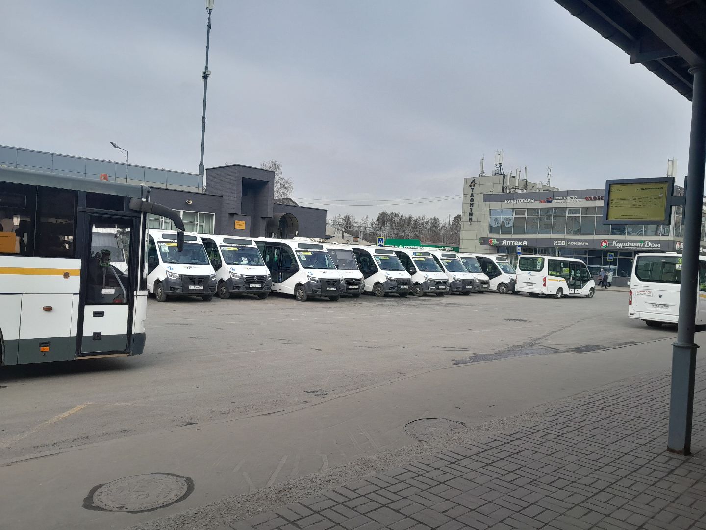 люди, транспорт, железнодорожный,