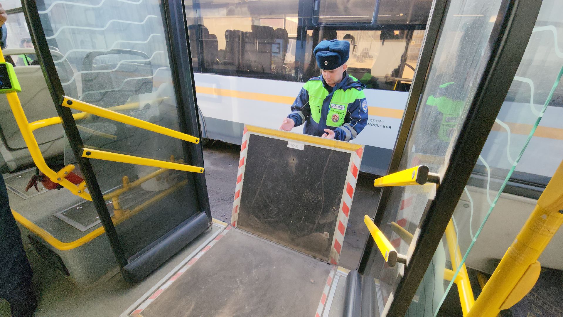 Транспорт, мострансавто, руза, госавтоинспекция, гибдд руза,