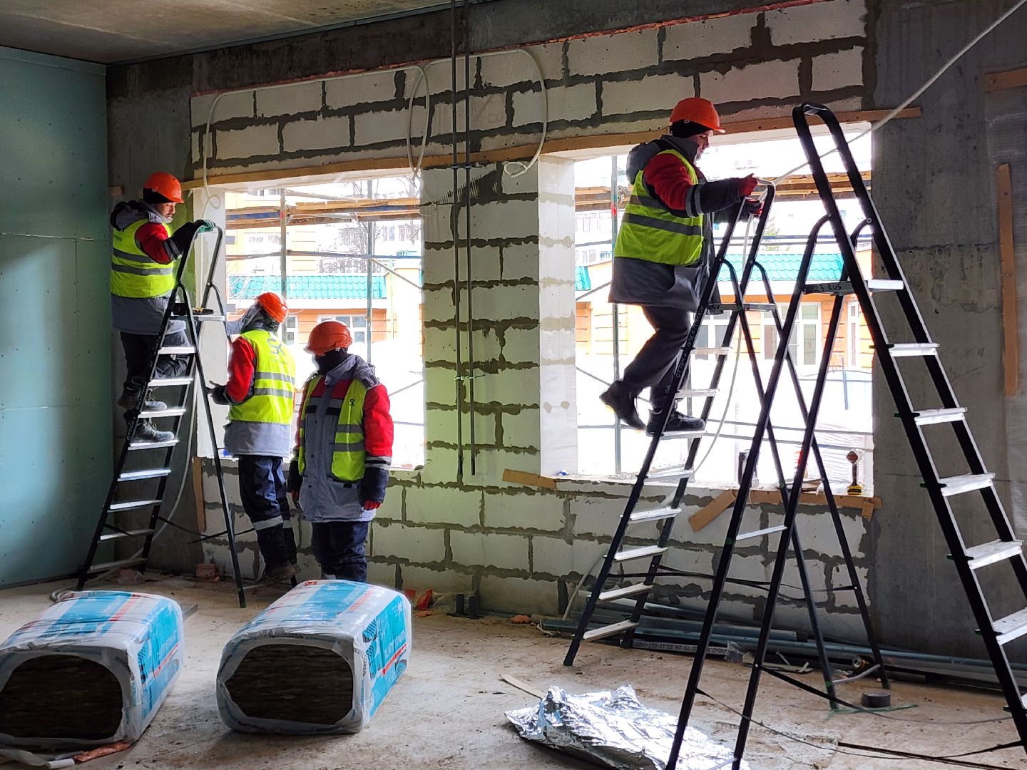 Чехов, улица лопасненская, школа 3, пристройка на 200 мест, строительство, комиссия, проверка, инспекция, сроки и качество работ, объем работ, глава округа михаил собакин,