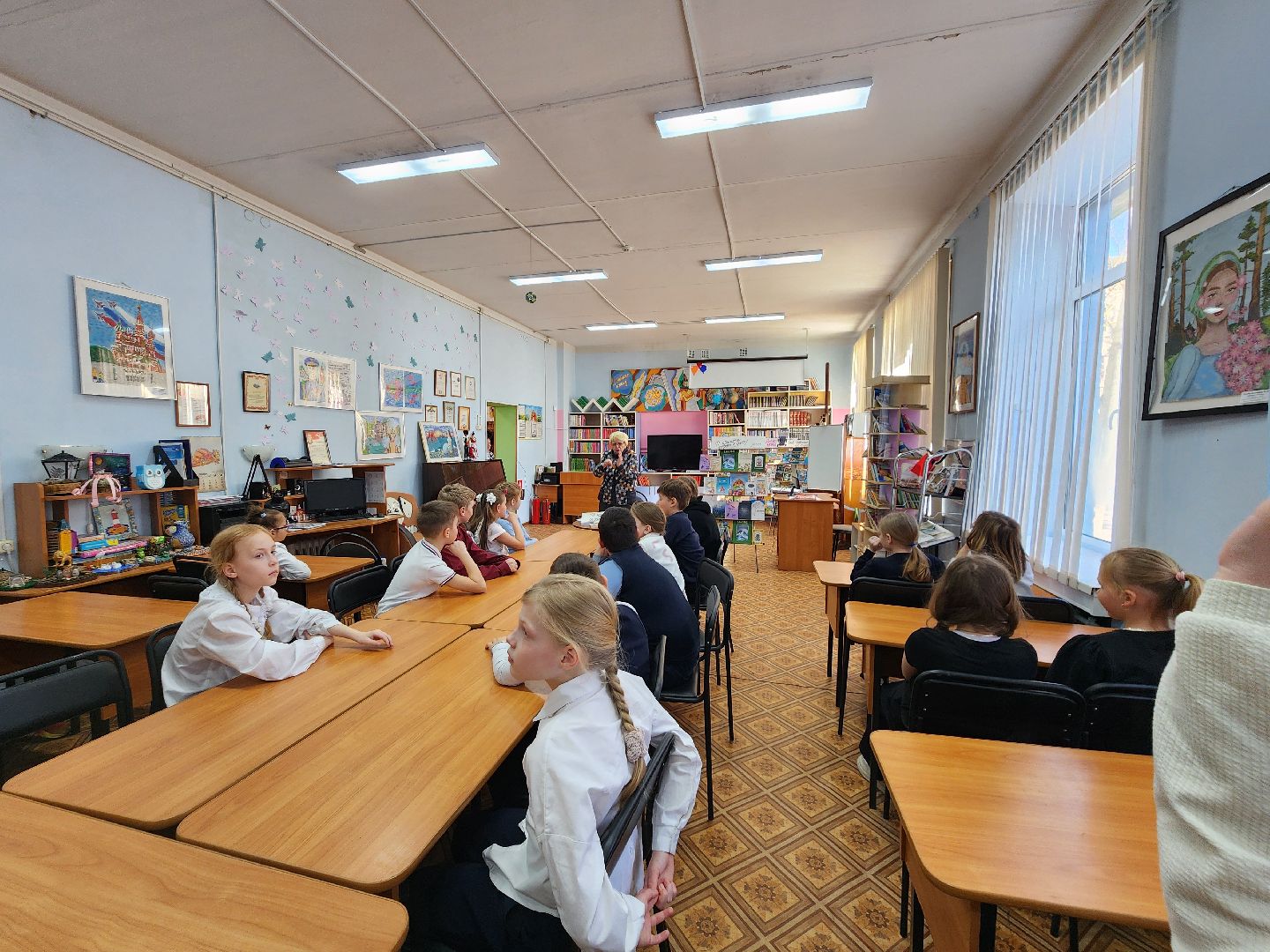 лидия жарова, писатели подмосковья, шатурская детская библиотека,всемирный день поэзии,