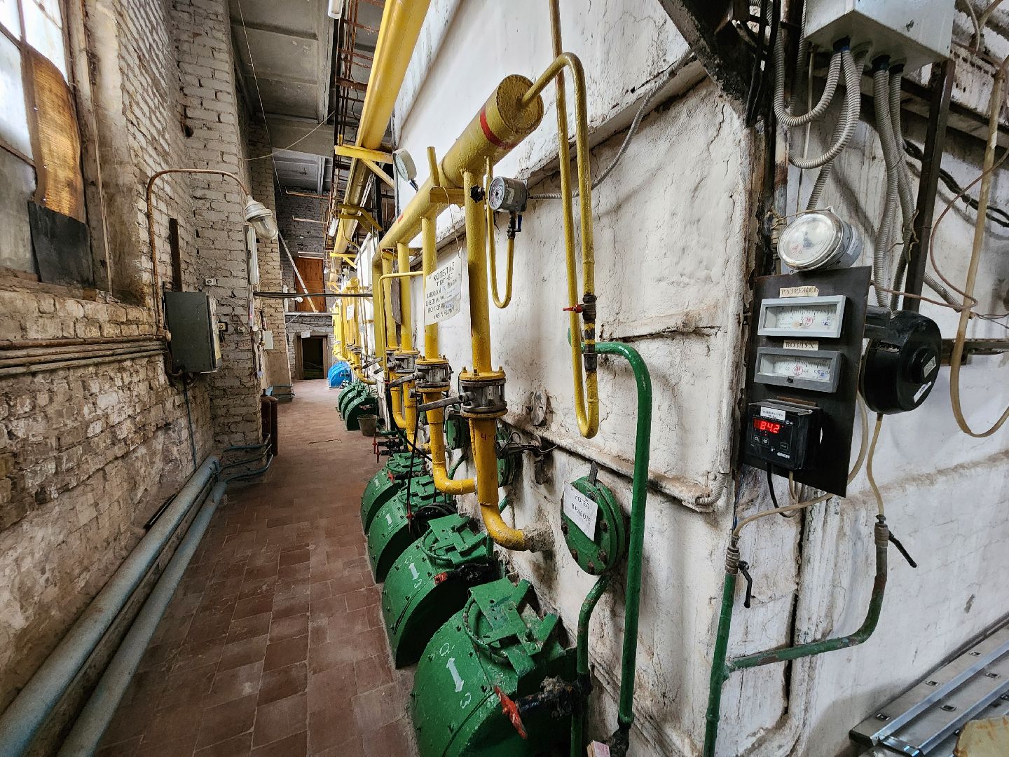 Чехов, микрорайон Венюково, котельная 4, ремонт, реконструкция, модернизация, новые котлы и насосы, демонтаж старого оборудования, демонтажные работы, комиссия, проверка, глава округа михаил собакин,