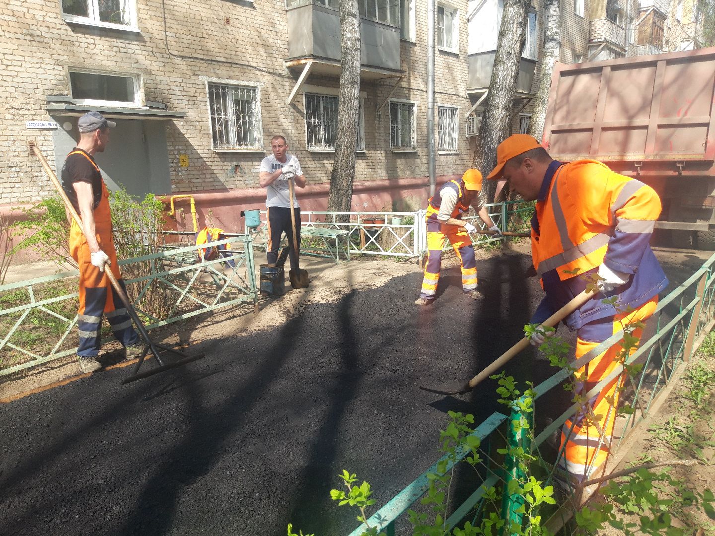 доброе дело, двор,