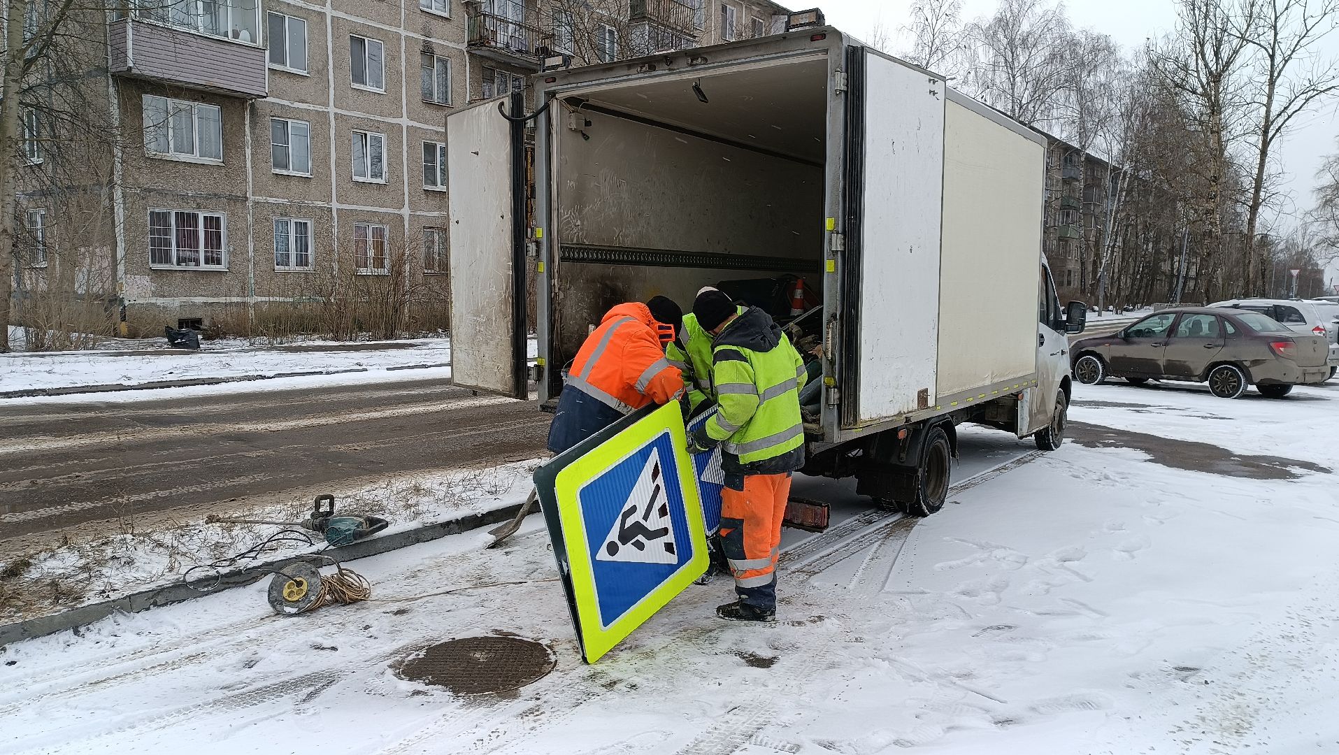дорожные знаки, пешеходный переход, щёлково, установка новых знаков,