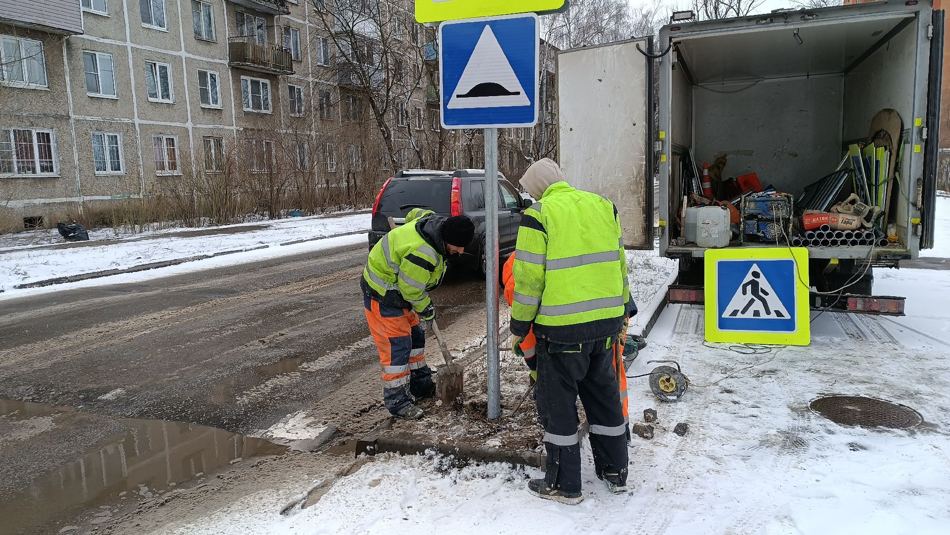 дорожные знаки, пешеходный переход, щёлково, установка новых знаков,