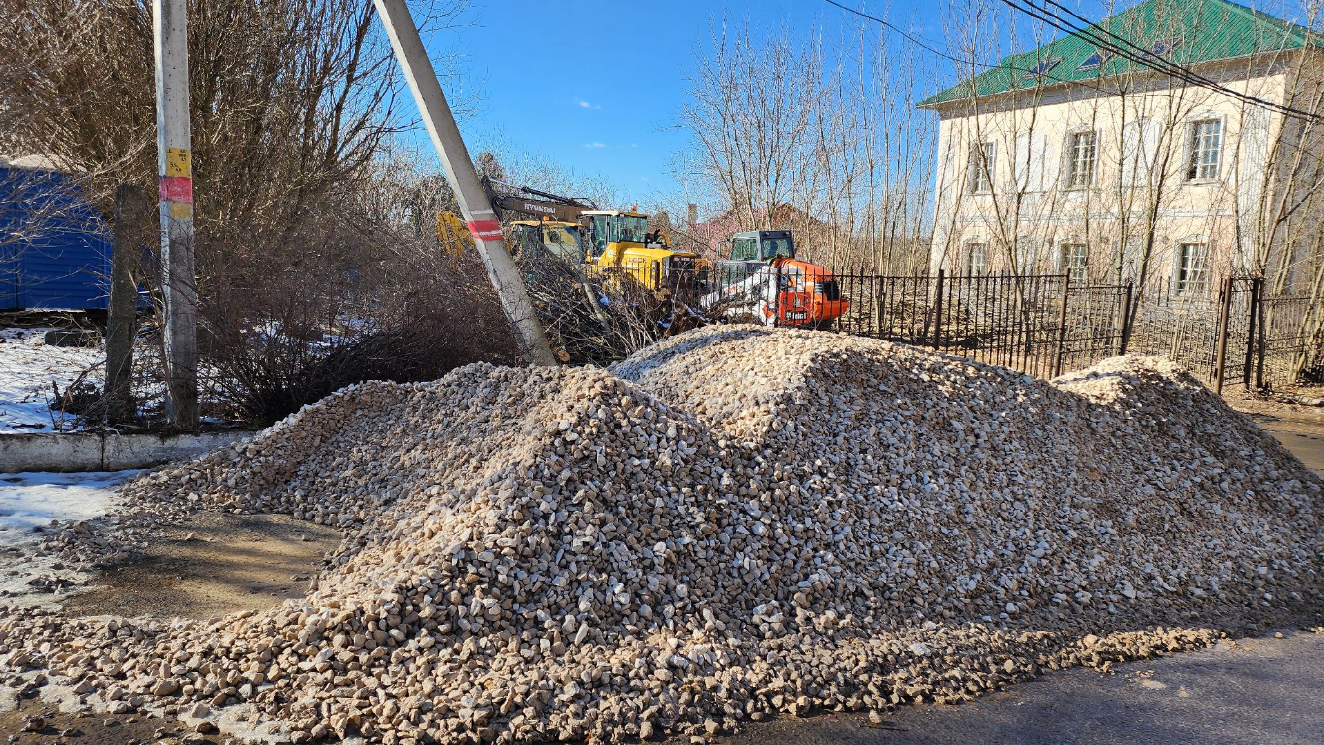 кашира, благоустройство, летний сад, сквер пушкина, советская, набережная, минипогрузчик, трактор,