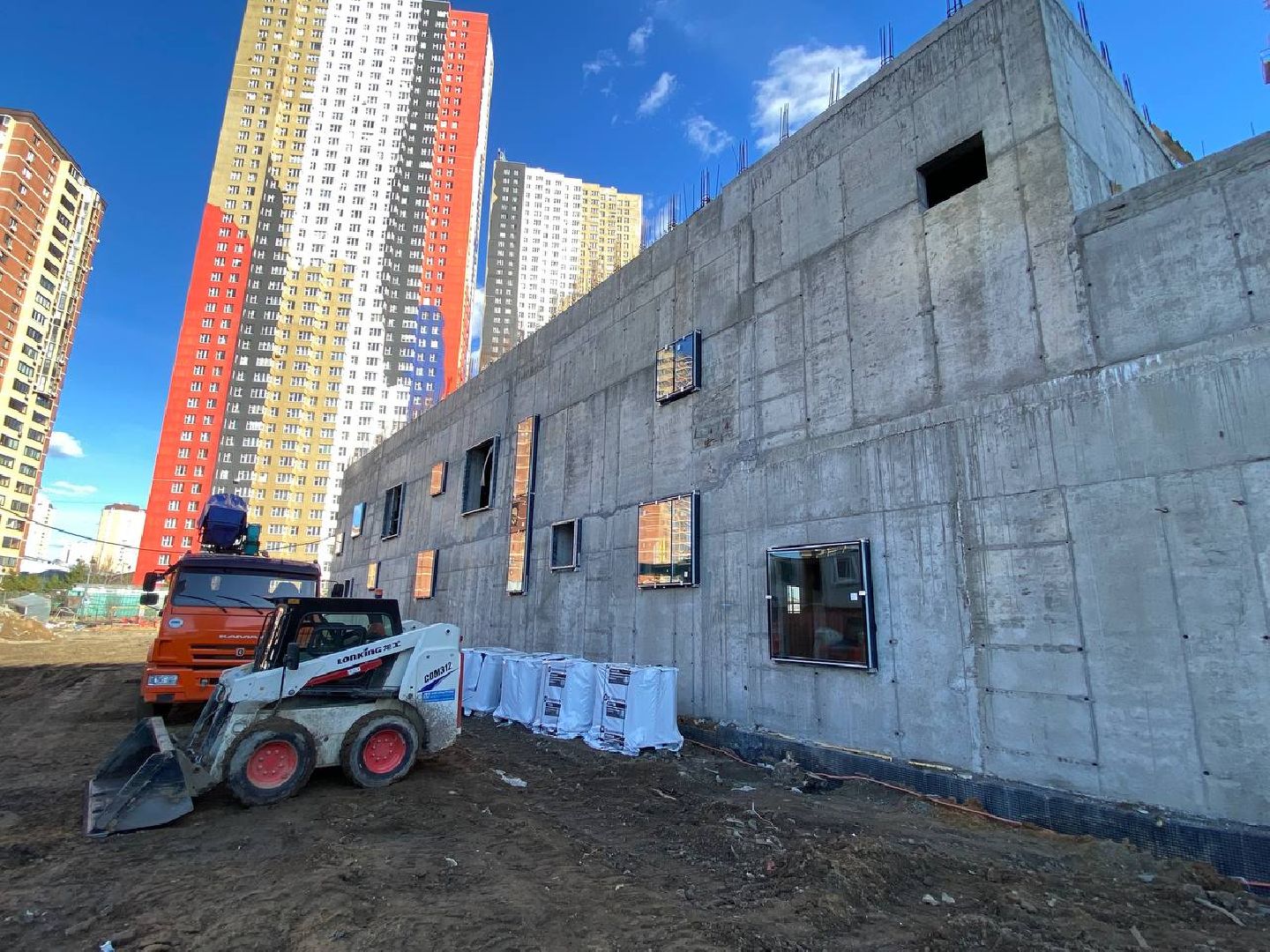 школа1100, новая школа в Павшинской пойме, новая школа в Красногорске, строителсьтво, строительство школы,