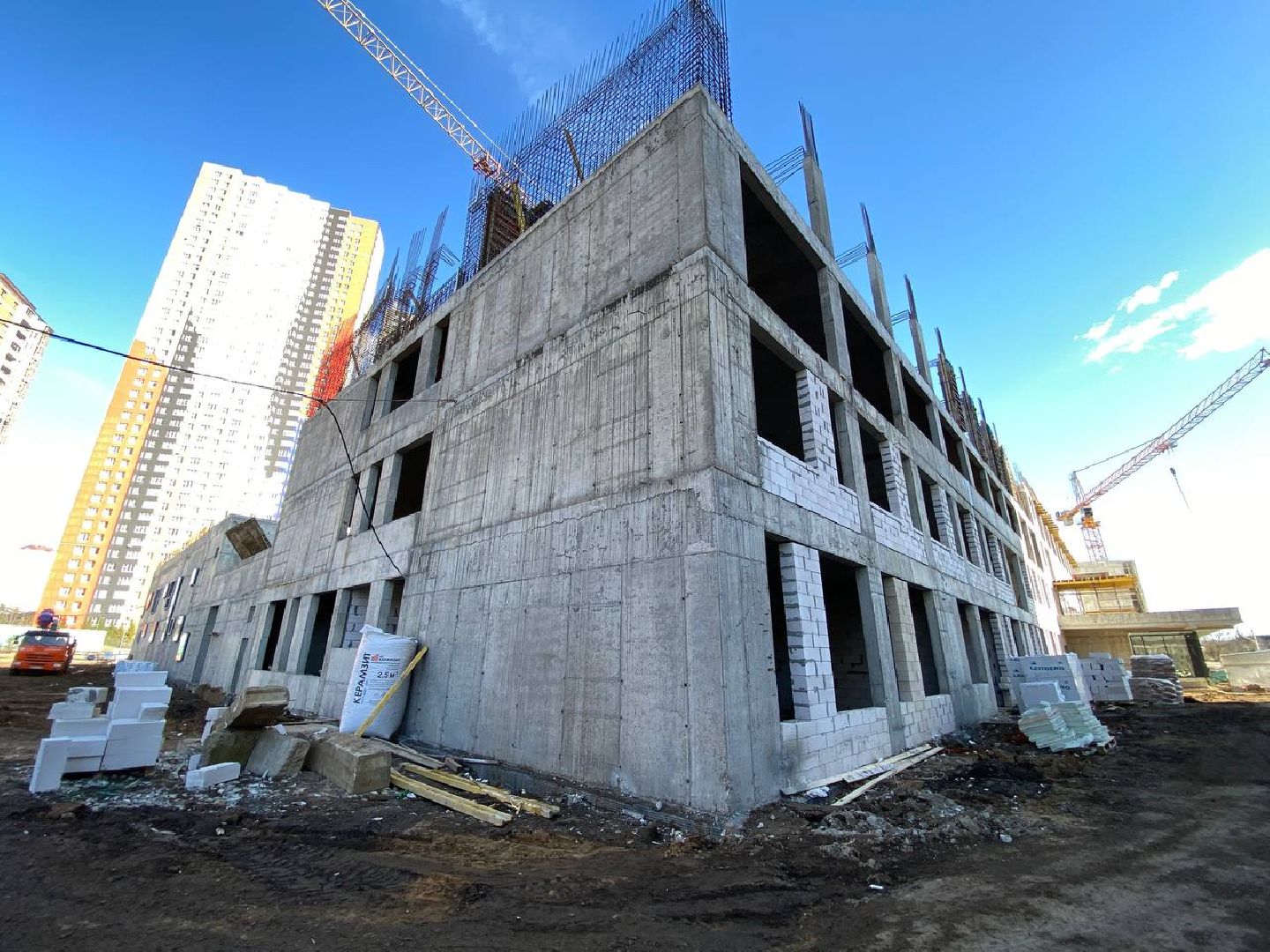 школа1100, новая школа в Павшинской пойме, новая школа в Красногорске, строителсьтво, строительство школы,