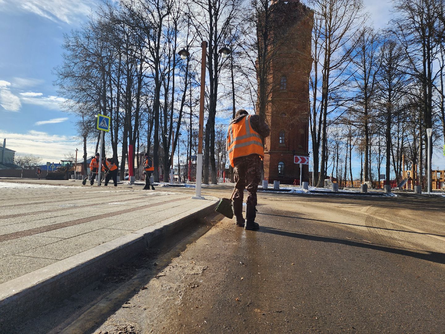 зарайск, дороги, весенняя уборка, уборка улиц Зарайска,