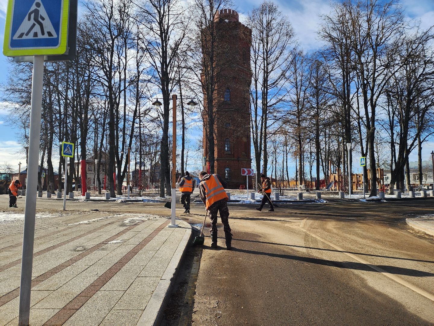 зарайск, дороги, весенняя уборка, уборка улиц Зарайска,