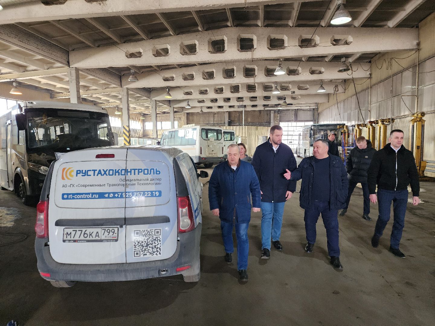 Чехов, мострансавто, общественный транспорт, автобусы, техническое состояние, ремонт, обслуживание, новые автобусы, комиссия, проверка, инспекция, глава округа михаил собакин,