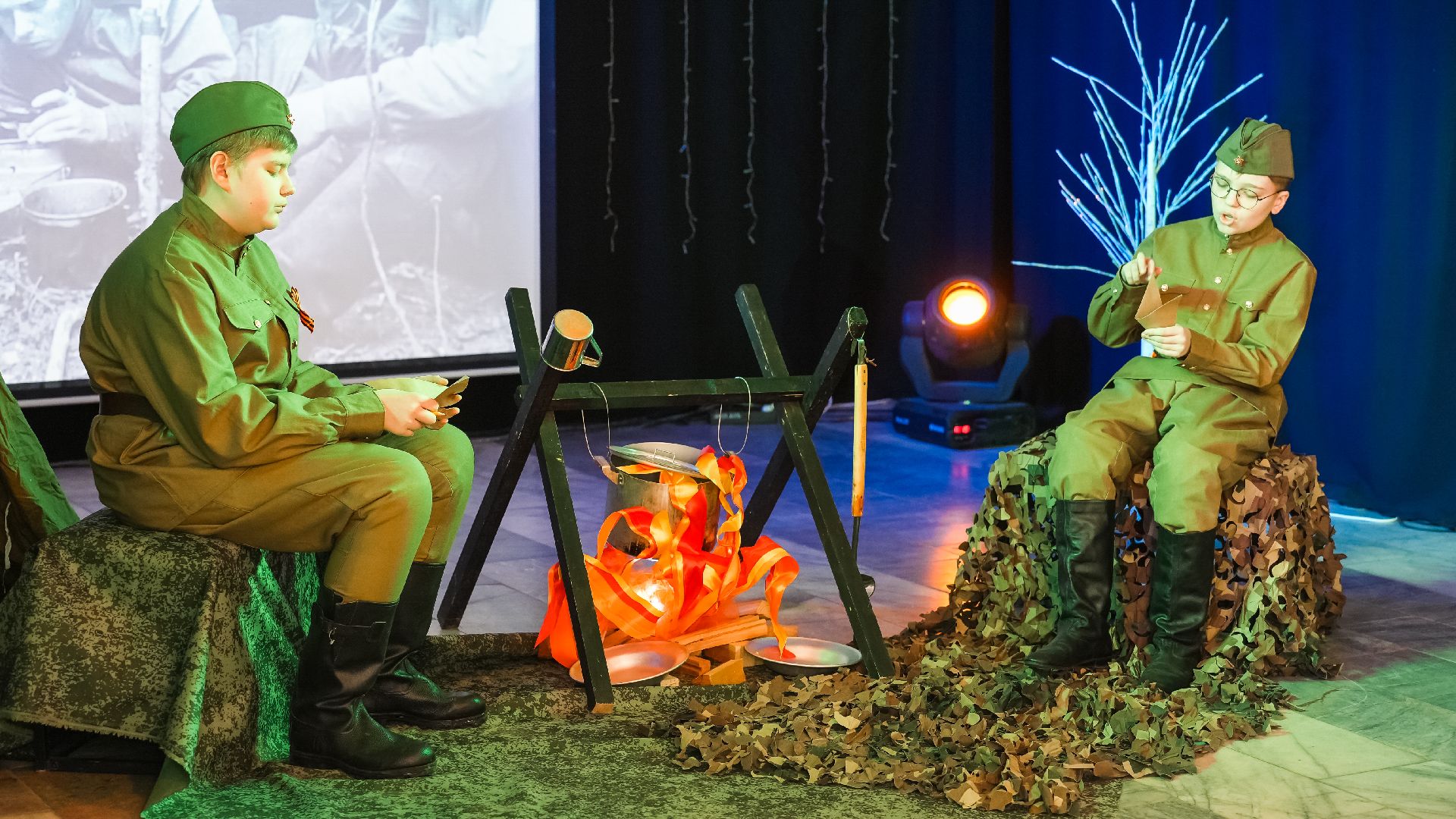 дзержинский, дк вертикаль, письма солдатам, сво, гуманитаная помощь, школьники,