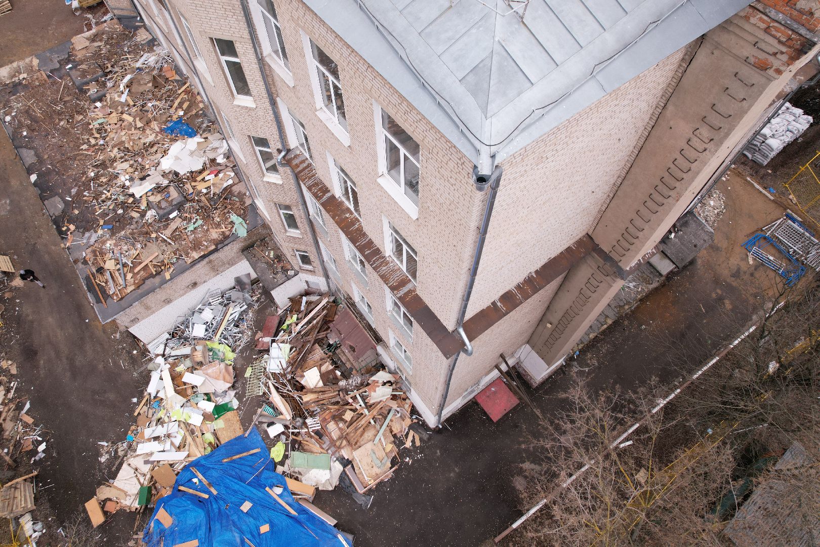 видео с коптера, школа 8 в химках, капремонт школы 8 в химках,