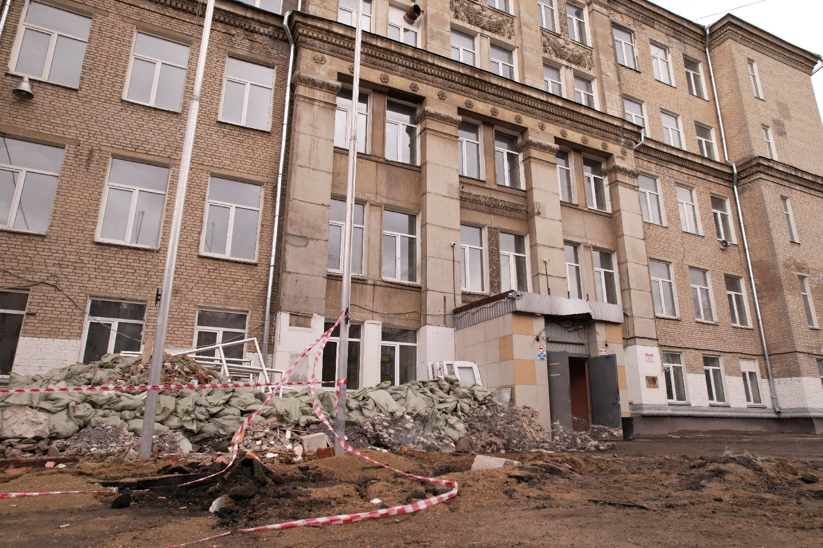 видео с коптера, школа 8 в химках, капремонт школы 8 в химках,