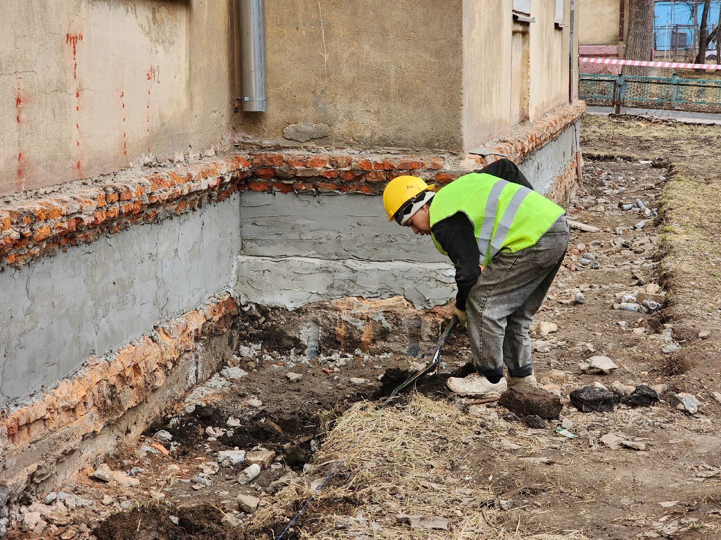 Чехов, улица Ильича 33, жилой дом, капитальный ремонт фундамента, отмостка, цоколь, бурение, заполнение пустот, укрепление и усиление фундамента, фонд капитального ремонта московской области,