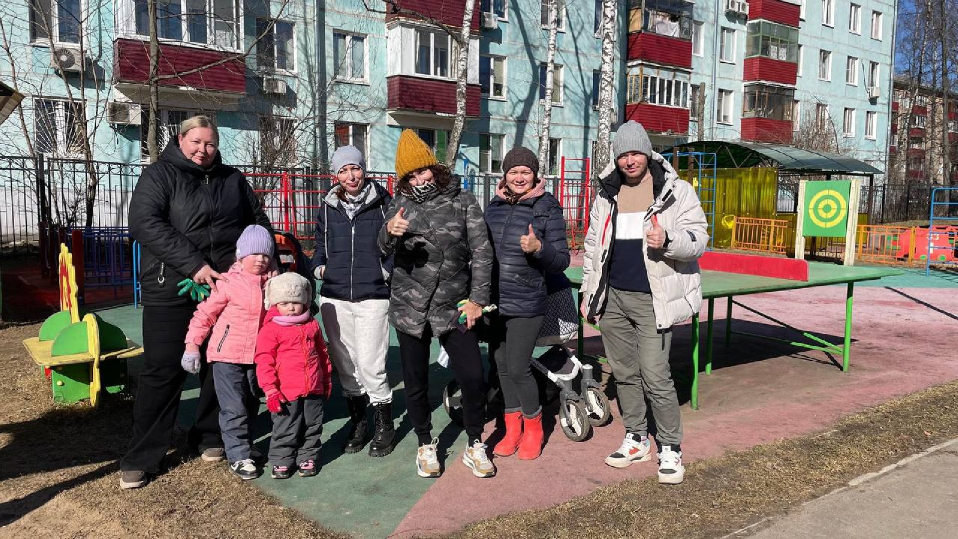 реутов, образование, уборка, субботник,дети на уборке,