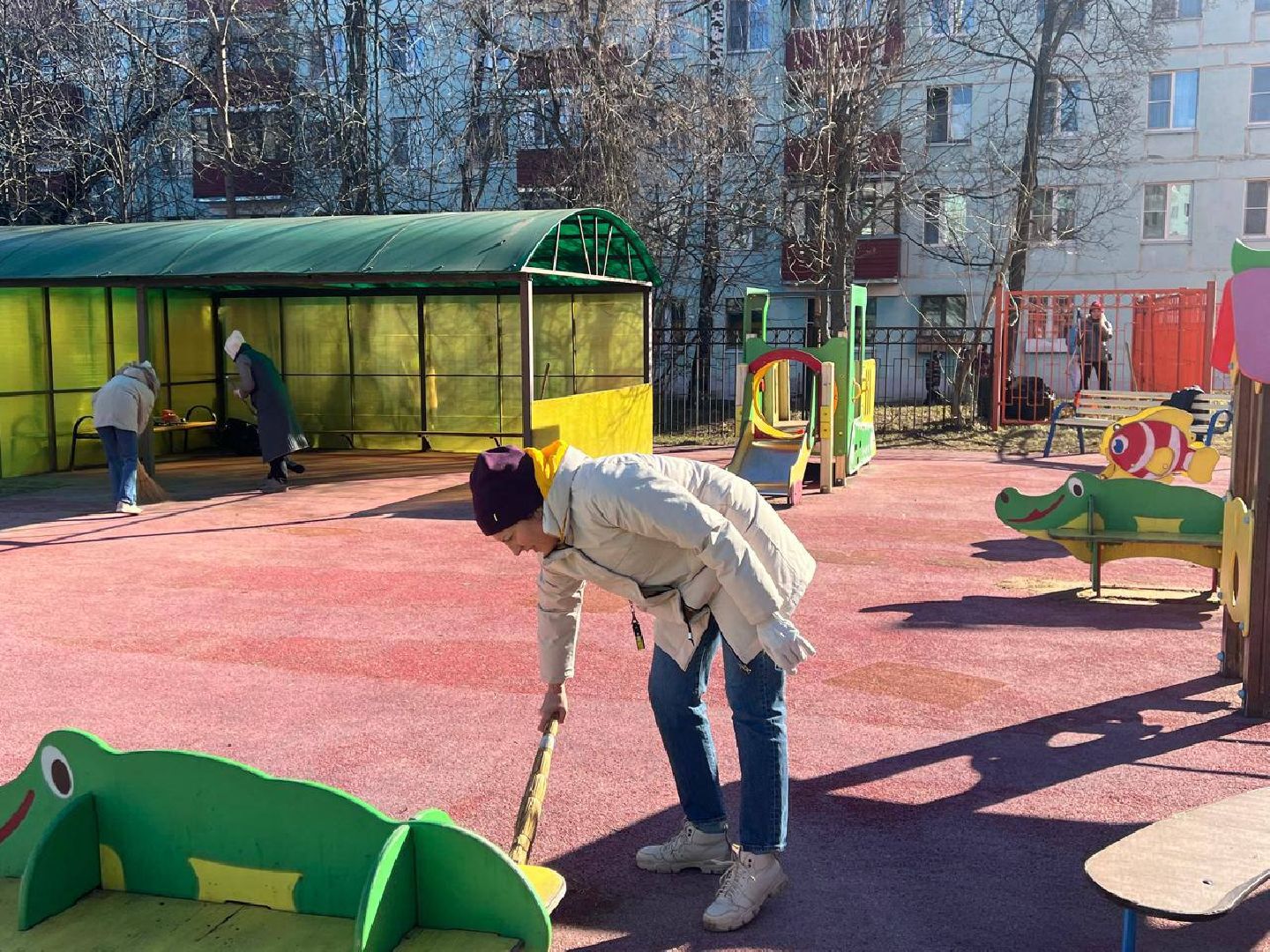 реутов, образование, уборка, субботник,дети на уборке,