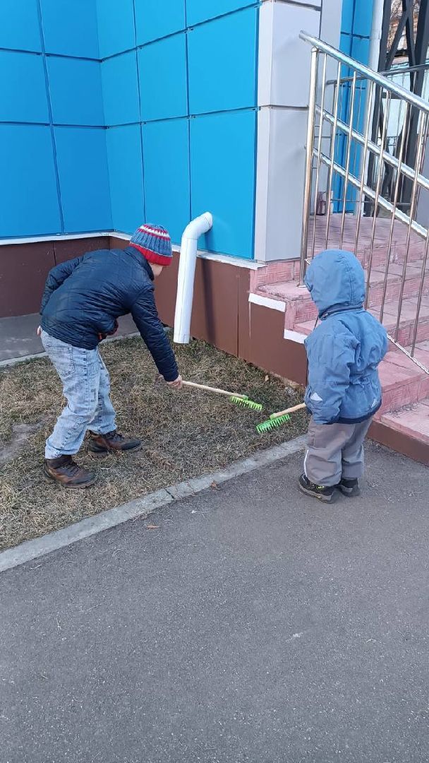 реутов, образование, уборка, субботник,дети на уборке,
