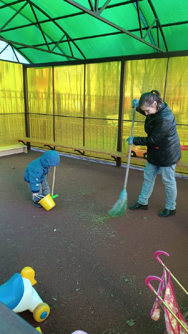 реутов, образование, уборка, субботник,дети на уборке,