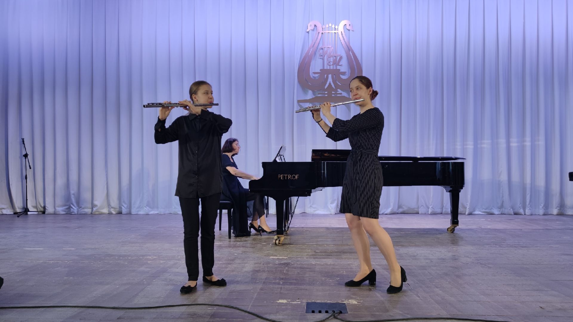 культура, музыка, лыткарино, дмш лыткарино, флейтистка юлия зарщикова, флейтистка ева зарщикова,