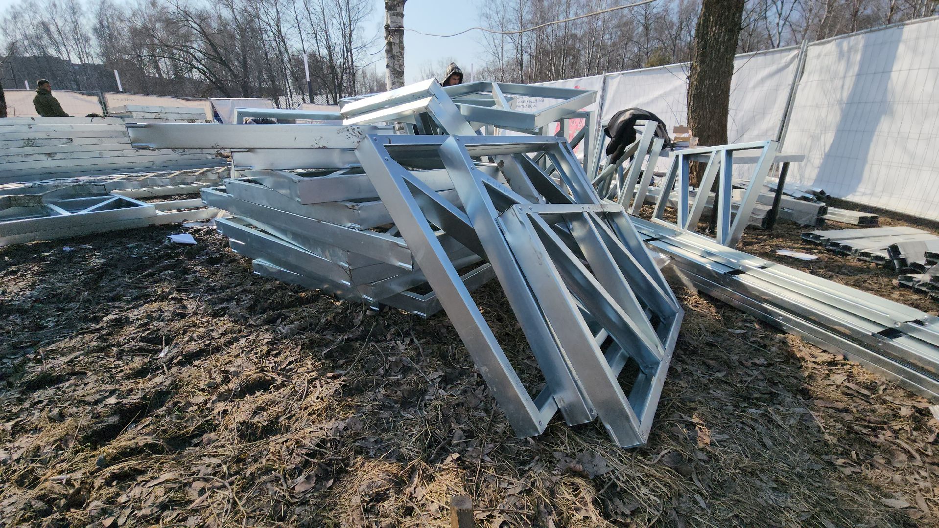 Строительство, Дом вверх дном, Лобня, Парк,