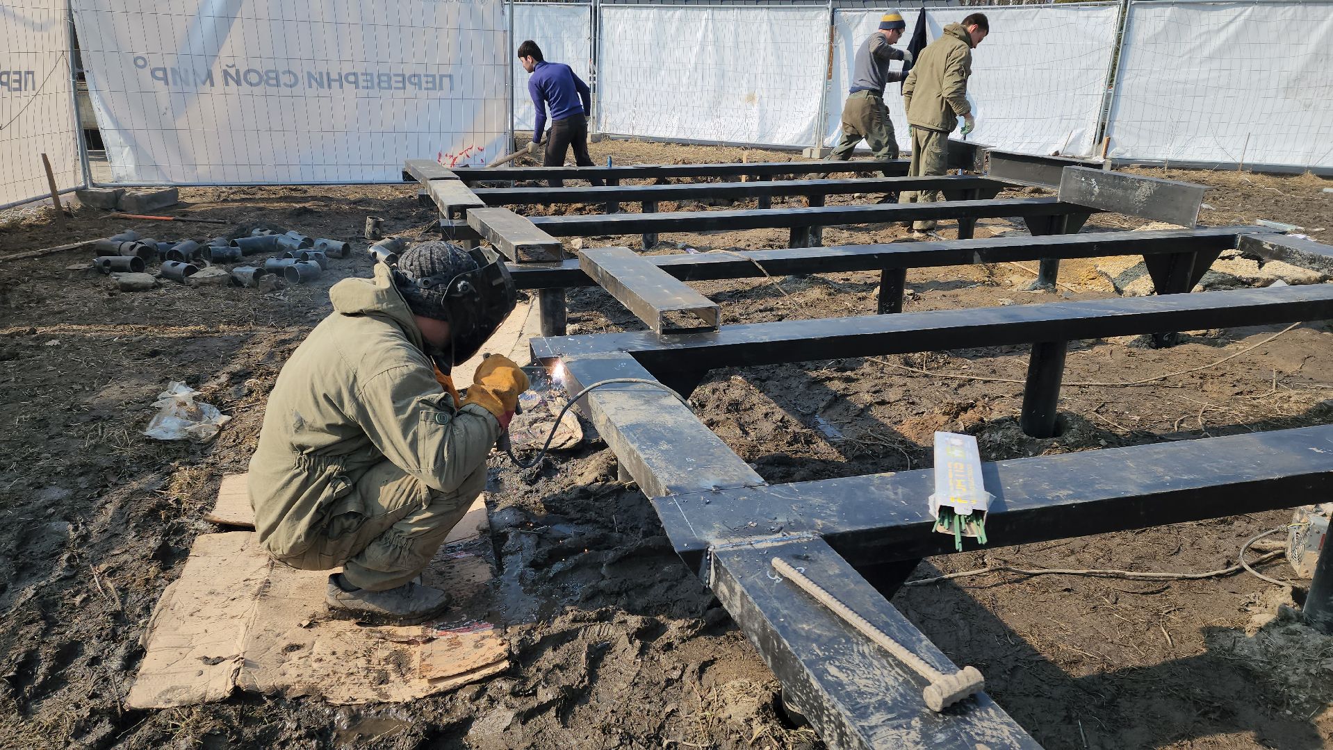 Строительство, Дом вверх дном, Лобня, Парк,