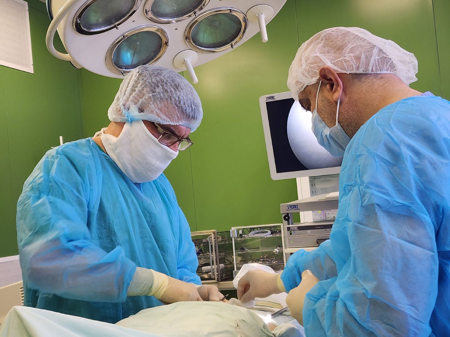 врач-хирург, операции, больница,