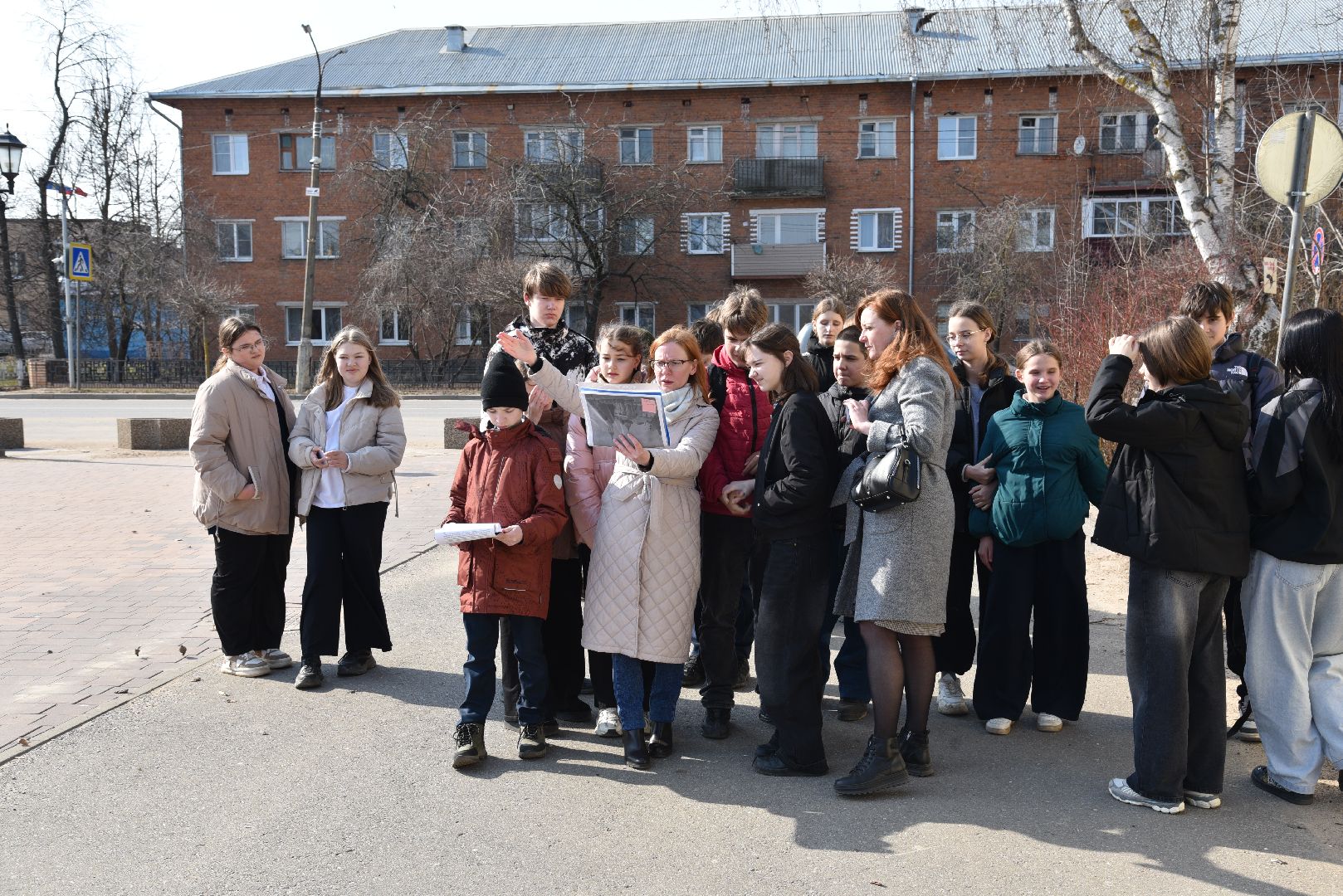 лотошино, лотошинская библиотека, лотошинский парк,