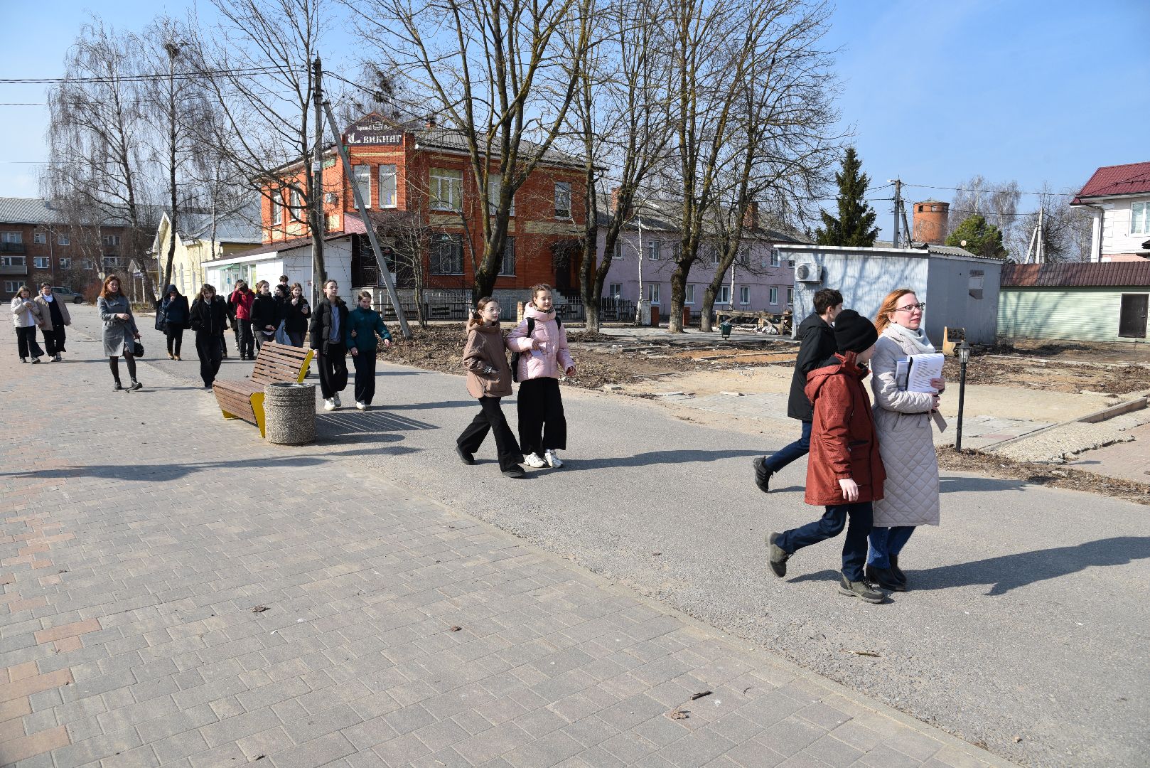 лотошино, лотошинская библиотека, лотошинский парк,