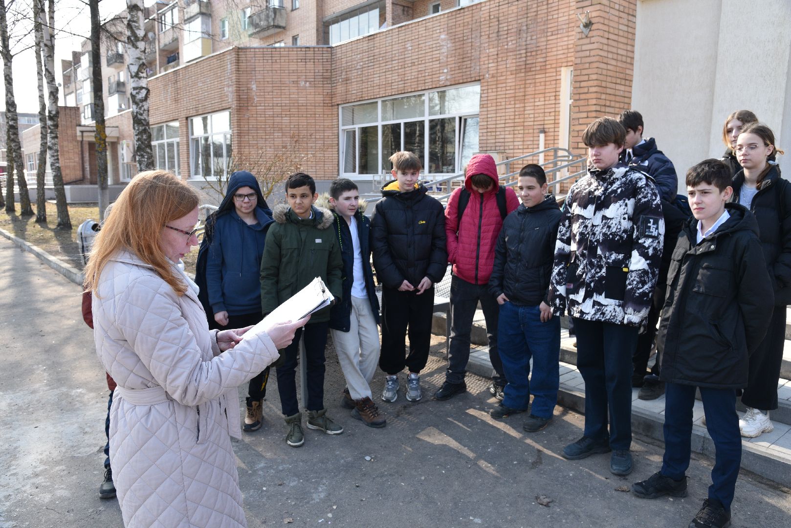 лотошино, лотошинская библиотека, лотошинский парк,