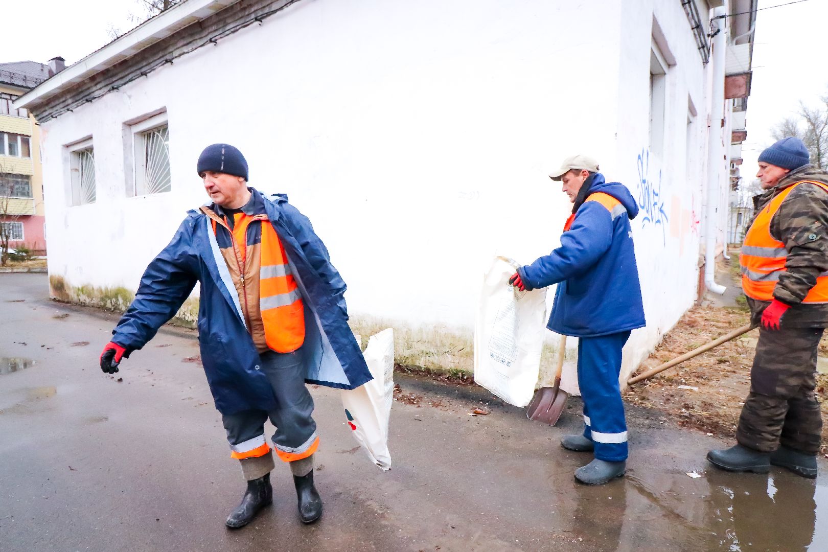 Клин, общество, благоустройство, ЖКХ, уборка дворов,